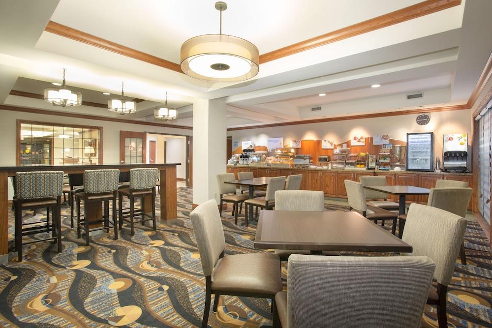 Holiday Inn Express Hotel & Suites Concordia Us 81 By Ihg Екстер'єр фото