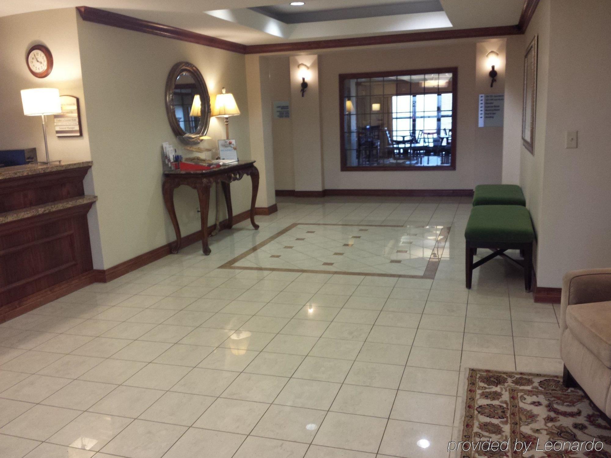 Holiday Inn Express Hotel & Suites Concordia Us 81 By Ihg Екстер'єр фото